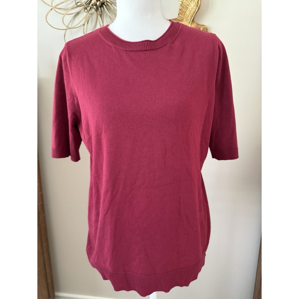 Chicos Size 1 US M Burgundy Knit Sweater Top‎ Short Sleeve Rayon Blend Crewneck